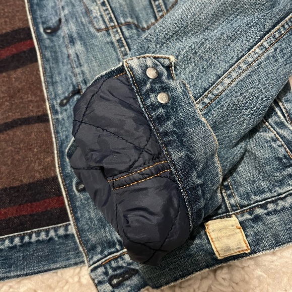 Abercrombie Women’s Jean Jacket - Picture 4 of 6